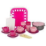 Игровой набор " Совтехстром " Набор посуды Пикник, в наборе: корзинка, кастрюля, разделочная доска, 4 вилки, 4 ложки чайные, 4 ложки столовые, 4 ножа, 4 десертные тарелки, 4 столовые тарелки, блюдце 4шт., 4 чашки, 4 стакана, в сетке 25*20*13см